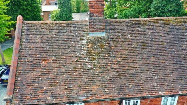 roof-cleaned-before-solihul2-min